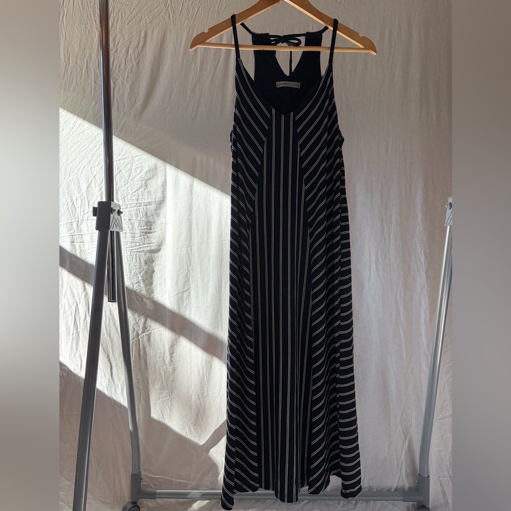 Athleta tie-back Striped Black Midi Dress with built in bra